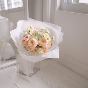 課程報名:溫柔色系圓形包裝花束